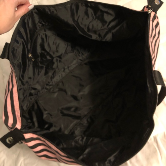 Victoria Secret Travel Bag - Picture 4 of 6